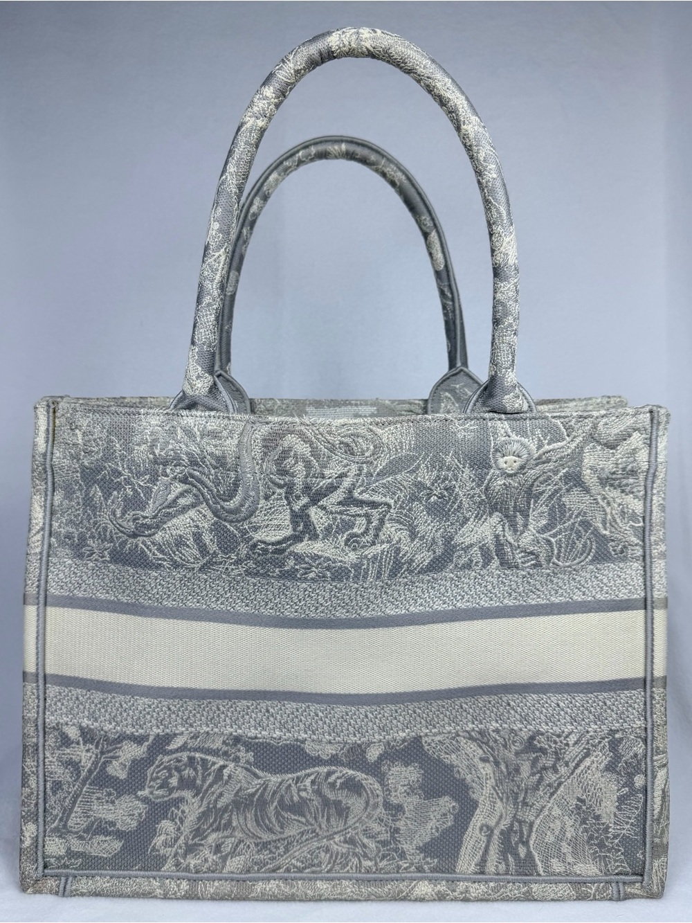Christian Dior Medium Grey Mizza Embroidered Toile de Jouy Book Tote Bag - Picture 3 of 11
